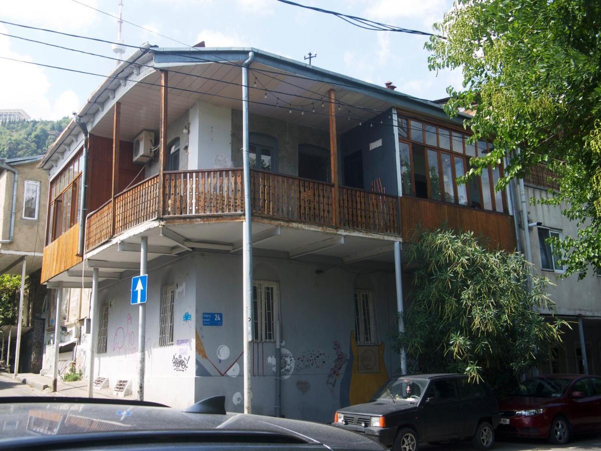 Friends Hostel 第比利斯 外观 照片