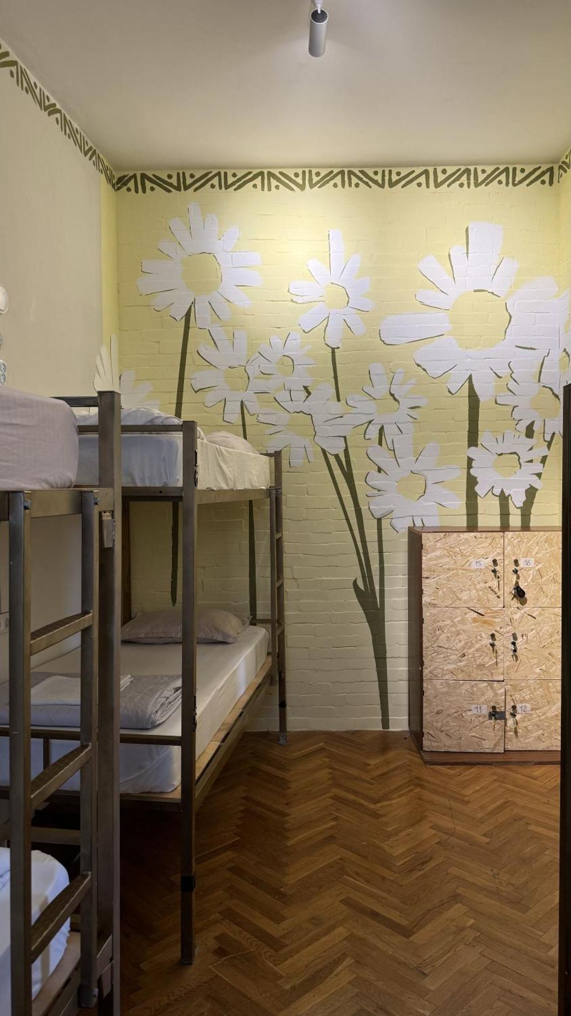 Friends Hostel 第比利斯 外观 照片