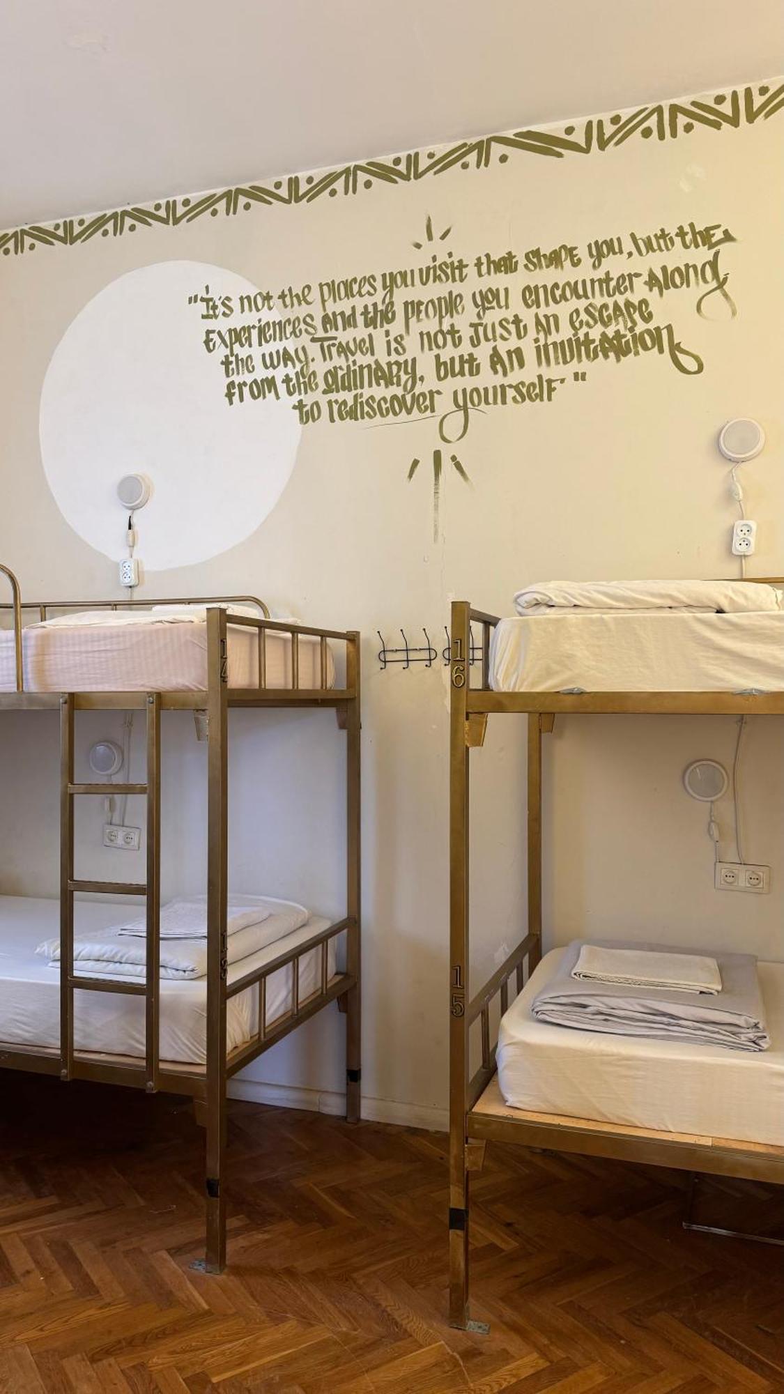 Friends Hostel 第比利斯 外观 照片
